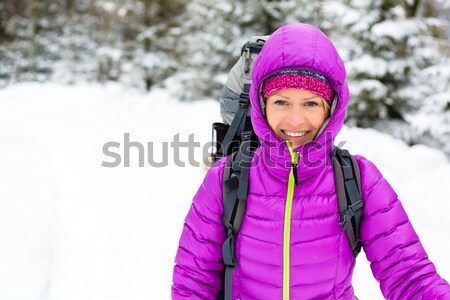 Donna escursionista sport guardare inverno boschi Foto d'archivio © blasbike