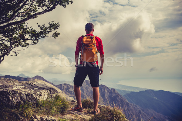 Wandelen man parcours runner bergen Stockfoto © blasbike