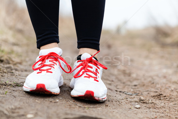 Fuß läuft Beine Sport Schuhe Frau Stock foto © blasbike