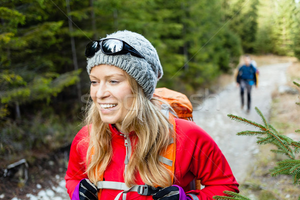 Foto stock: Pareja · excursionistas · senderismo · forestales · hombre · mujer