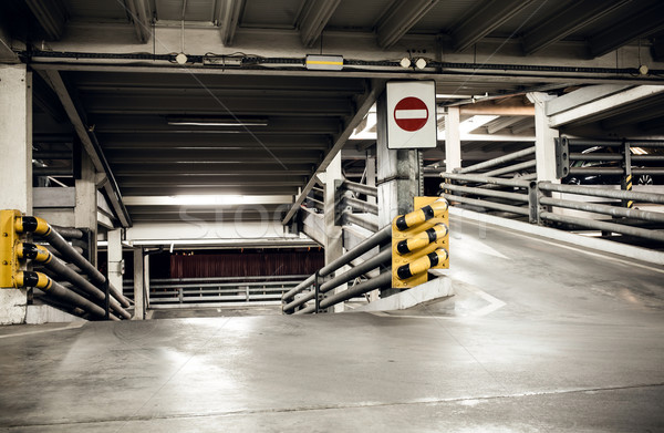 Estacionamento garagem porão subterrâneo interior sinal de parada Foto stock © blasbike