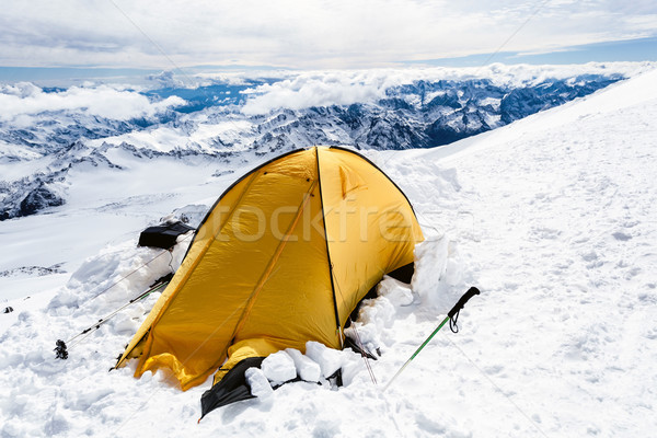 Camping cáucaso montanas paisaje expedición tienda Foto stock © blasbike