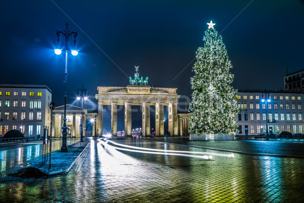 Brama Brandenburska Berlin Niemcy noc drogowego widok z boku Zdjęcia stock © bloodua