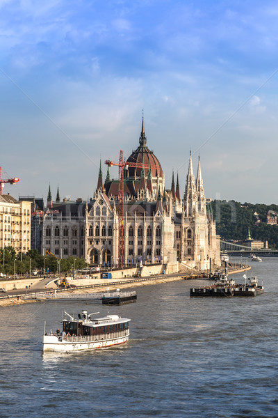 Chain Bridge and Hungarian Parliament, Budapest, Hungary Stock photo © bloodua