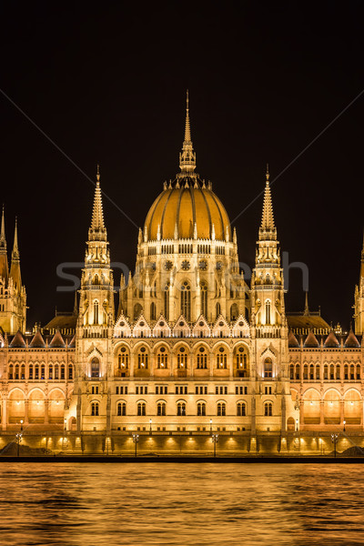 [[stock_photo]]: Budapest · parlement · bâtiment · Hongrie · crépuscule · nuit