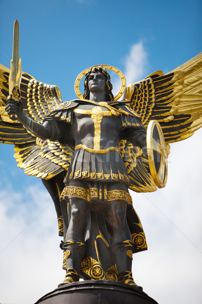 Monument of Angel in Kiev, independence square Stock photo © bloodua