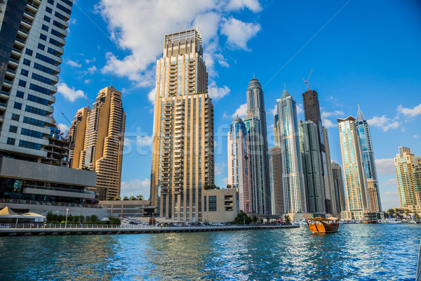 Dubai marina urbanism 13 centrul orasului zi Imagine de stoc © bloodua