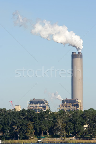 Fumée pollution centrale électrique cheminée blanche ciel bleu [[stock_photo]] © bobhackett