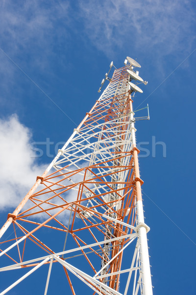 [[stock_photo]]: Rouge · blanche · communications · ciel · bleu · nuages