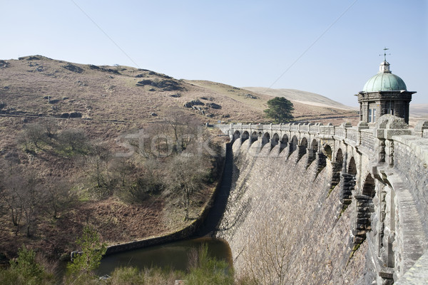 curved dam Stock photo © bobhackett