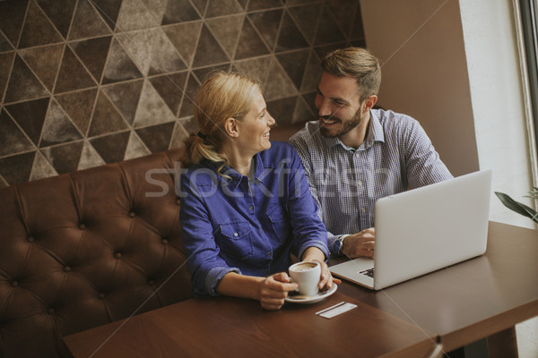 Stockfoto: Paar · laptop · werken · cafe · vrouw