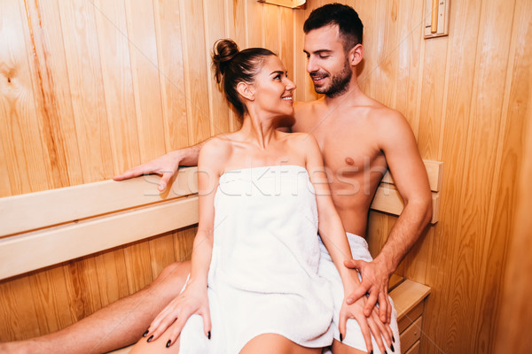 Relaxare sauna cuplu sănătate frumuseţe Imagine de stoc © boggy