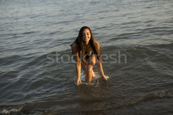 Dość młoda kobieta morza lata dzień plaży Zdjęcia stock © boggy