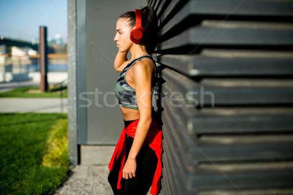 Vonzó nő futó elvesz törik jogging kint Stock fotó © boggy