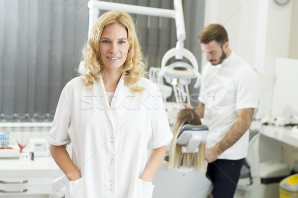 Dentaires bureau jeune femme traitement heureux [[stock_photo]] © boggy