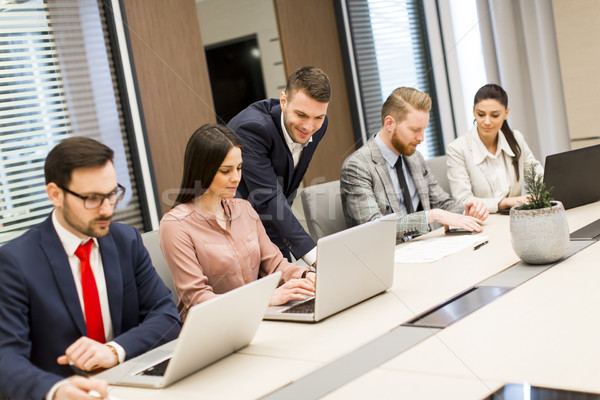 [[stock_photo]]: Groupe · personnes · sérieusement · travail · nouvelle · projet