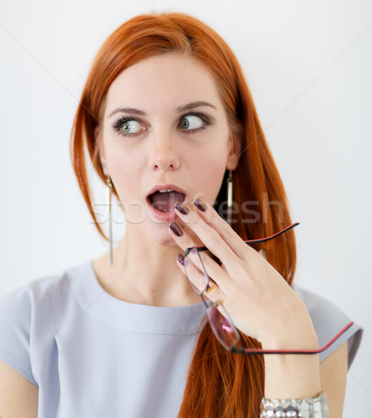 Sürpriz kadın model saç gözlük kırmızı Stok fotoğraf © boggy