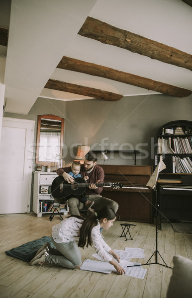 молодые отец мало дочь играет Сток-фото © boggy