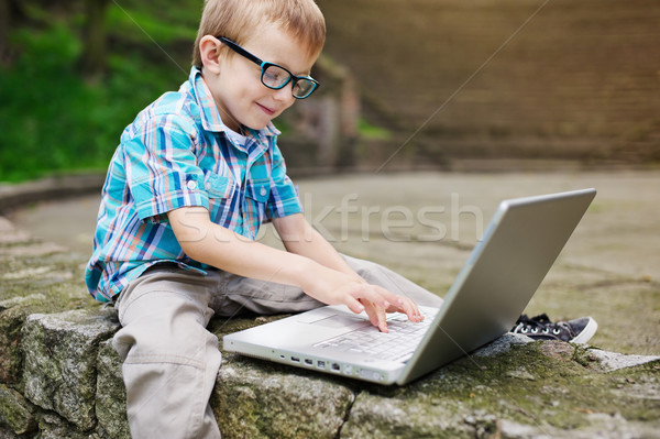 Laptop sorrir livro cara escolas Foto stock © bogumil