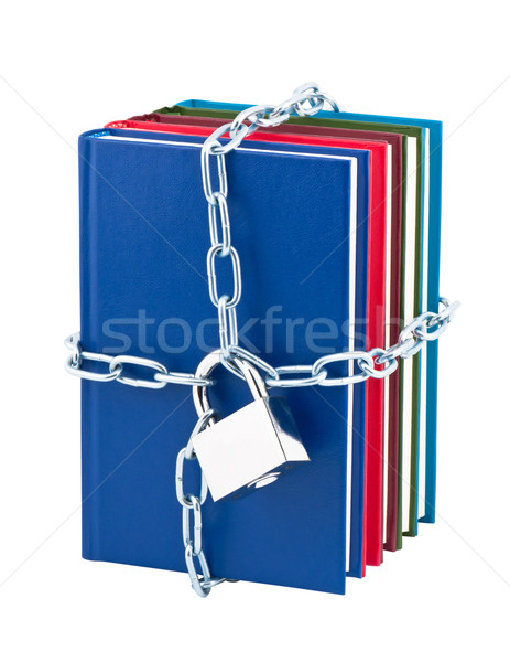 [[stock_photo]]: Livres · fermé · cadenas · chaîne · isolé · blanche