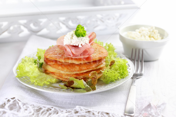 Pequeño papa ensalada delicioso queso Foto stock © brebca