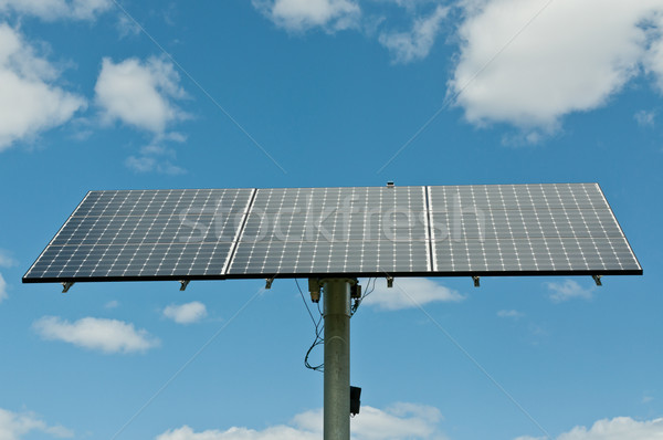 Photovoltaïque panneau solaire énergies renouvelables modernes électricité Photo stock © brianguest