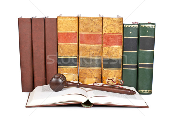 Stok fotoğraf: Ahşap · tokmak · hukuk · kitaplar · mahkeme · yalıtılmış