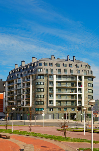 Modernen Wohnungen blauer Himmel Gebäude Stadt home Stock foto © broker