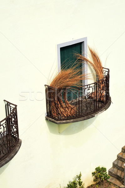 Erkély régi ház Madeira csomag fonott ház Stock fotó © brozova