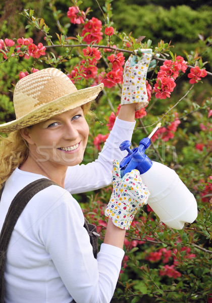 Foto d'archivio: Albero · fiori · ragazza · sorriso · natura