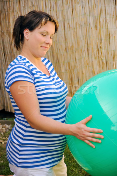 Grávida mulher jovem bola criança saúde Foto stock © brozova