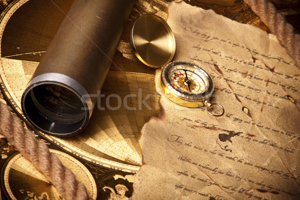 Oude kaarten kompas papier wereld achtergrond Stockfoto © BrunoWeltmann