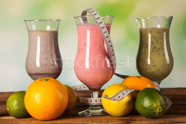 Dieta sanatoasa proteina fructe sportiv fitness apă Imagine de stoc © BrunoWeltmann