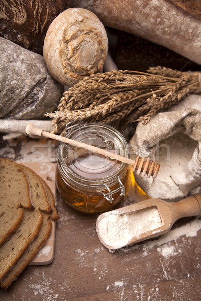 Traditionnel pain autre ingrédients table [[stock_photo]] © BrunoWeltmann