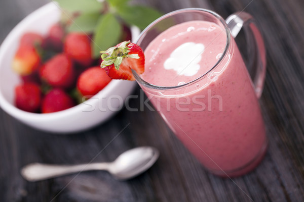 Lezzetli tatlı protein çilek yoğurt cam Stok fotoğraf © BrunoWeltmann