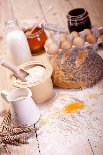 Bakkerij hout brood melk thee eieren Stockfoto © BrunoWeltmann