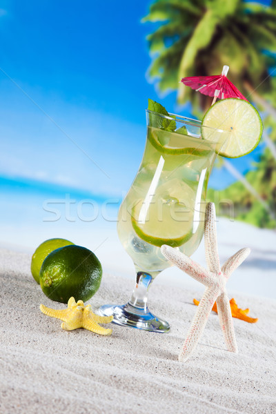 Tropikal içecekler plaj güneş gıda turuncu Stok fotoğraf © BrunoWeltmann
