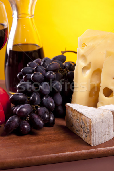 Сток-фото: сыра · вино · продовольствие · группа · обеда · бутылку