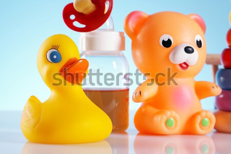 Brinquedos do bebê tabela fundo diversão menino Foto stock © BrunoWeltmann