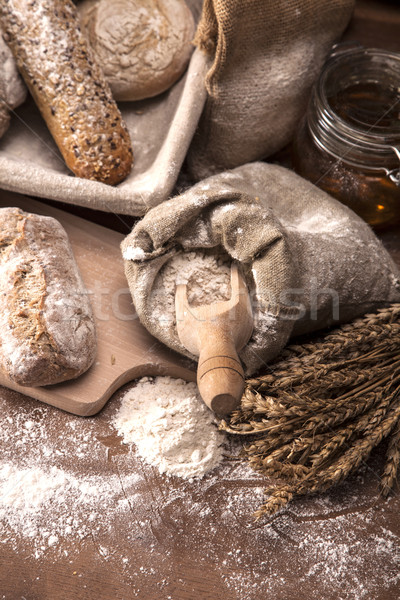 Tradycyjny chleba zestaw inny składniki tabeli Zdjęcia stock © BrunoWeltmann