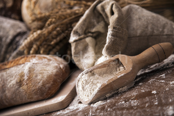 Traditioneel brood ingesteld ander ingrediënten tabel Stockfoto © BrunoWeltmann