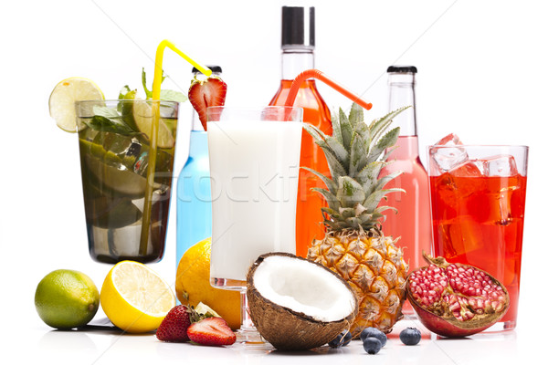Exótico álcool bebidas conjunto frutas isolado Foto stock © BrunoWeltmann