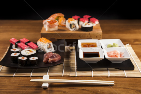 Delicioso frescos sushi variación sabroso alimentos Foto stock © BrunoWeltmann