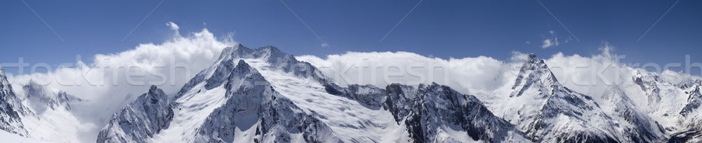 Munte panoramă caucaz regiune vedere Imagine de stoc © BSANI