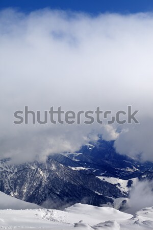 Iarnă munţi nori caucaz Georgia schi Imagine de stoc © BSANI