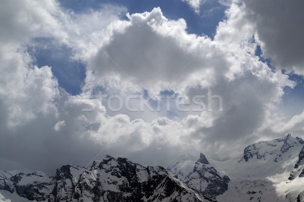 Foto stock: Montanas · nubes · cáucaso · región · cielo · paisaje