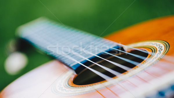 Foto d'archivio: Chitarra · acustica · ponte · macro · poco · profondo · chitarra