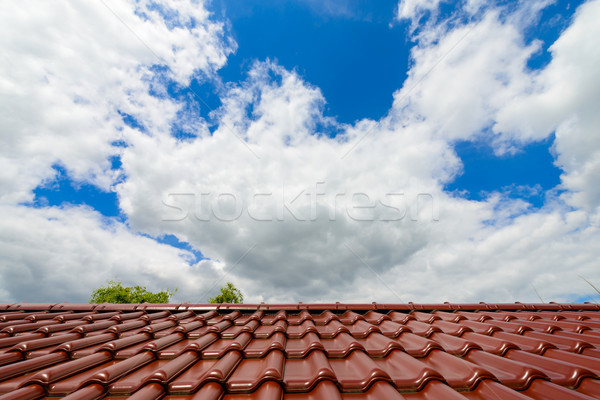 Stockfoto: Bruin · dak · tegels · bewolkt · hemel