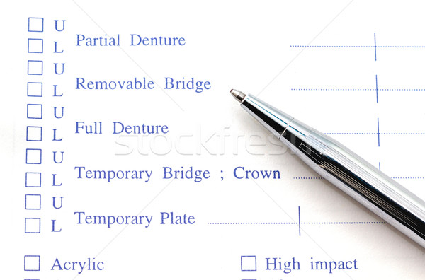 Ordonnance stylo modèle technologie pont médecine [[stock_photo]] © Bunwit