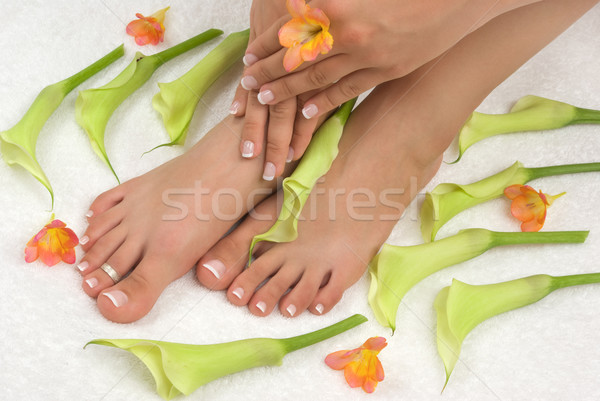 Pedicure tratamiento de spa hermosa lirios mujer primavera Foto stock © BVDC